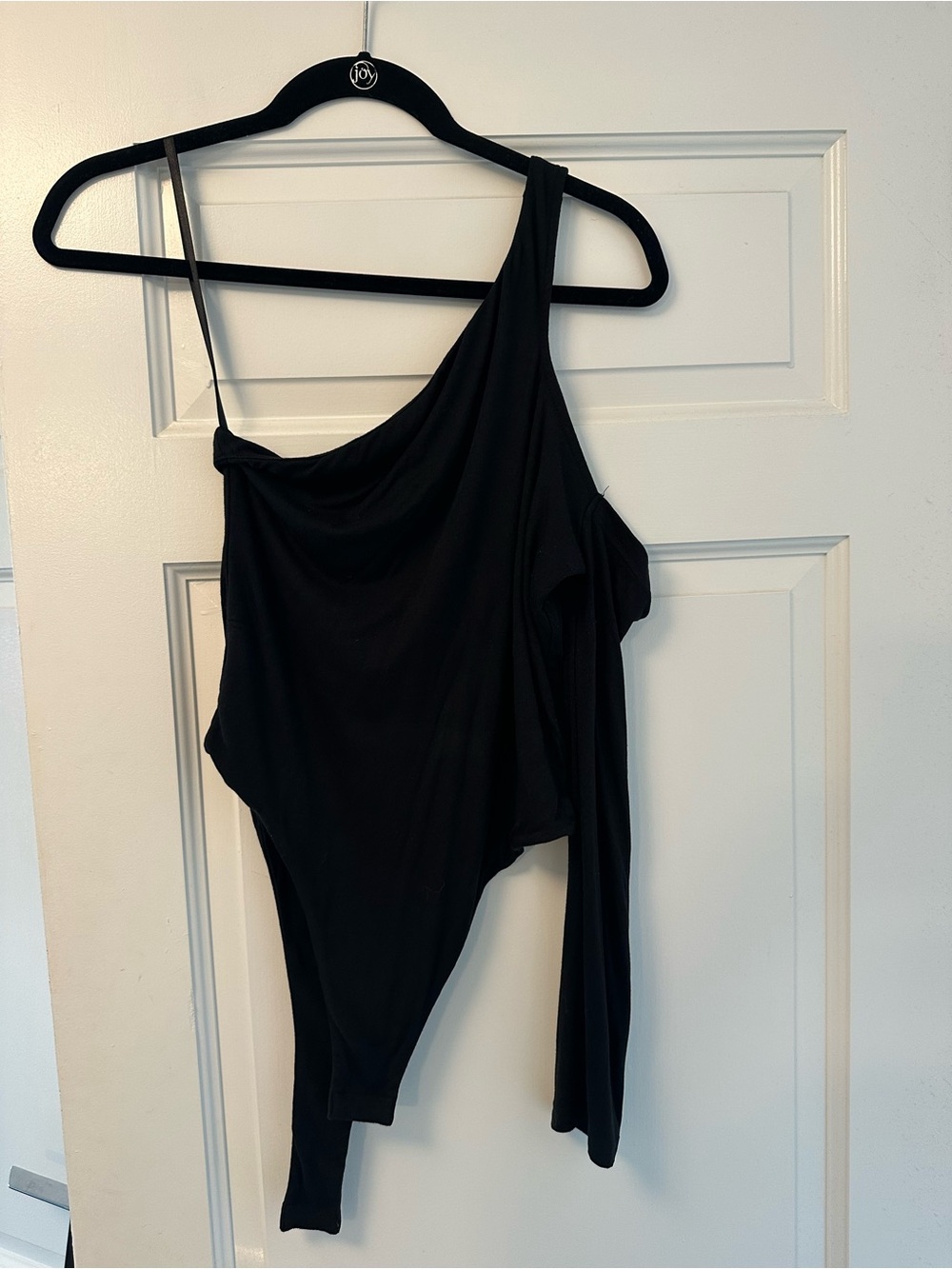superdown Black One-Shoulder Asymmetric Bodysuit